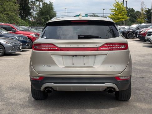 Used 2017 Lincoln MKC Select w/ Select Plus Package FWD image 4