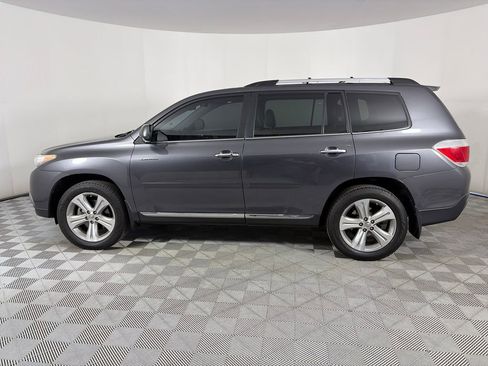 Used 2013 Toyota Highlander Limited AWD/4WD image 4