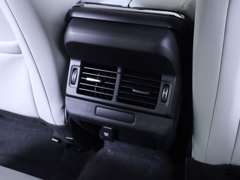 Used 2020 Land Rover Range Rover Evoque S image 15