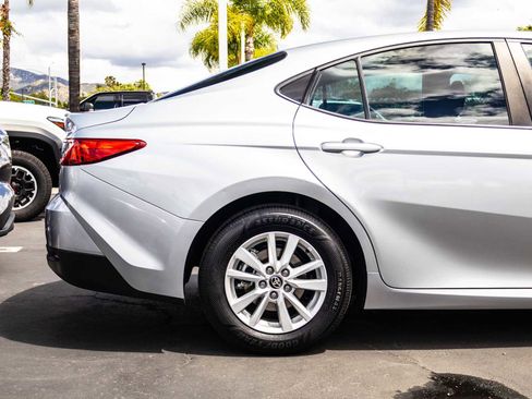 Certified 2025 Toyota Camry LE FWD image 5