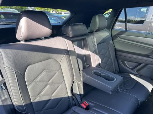 New 2026 Volkswagen Atlas Cross Sport SE image 44