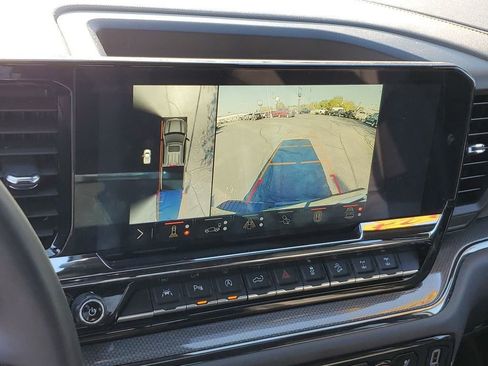 Used 2024 Chevrolet Silverado 1500 ZR2 image 23