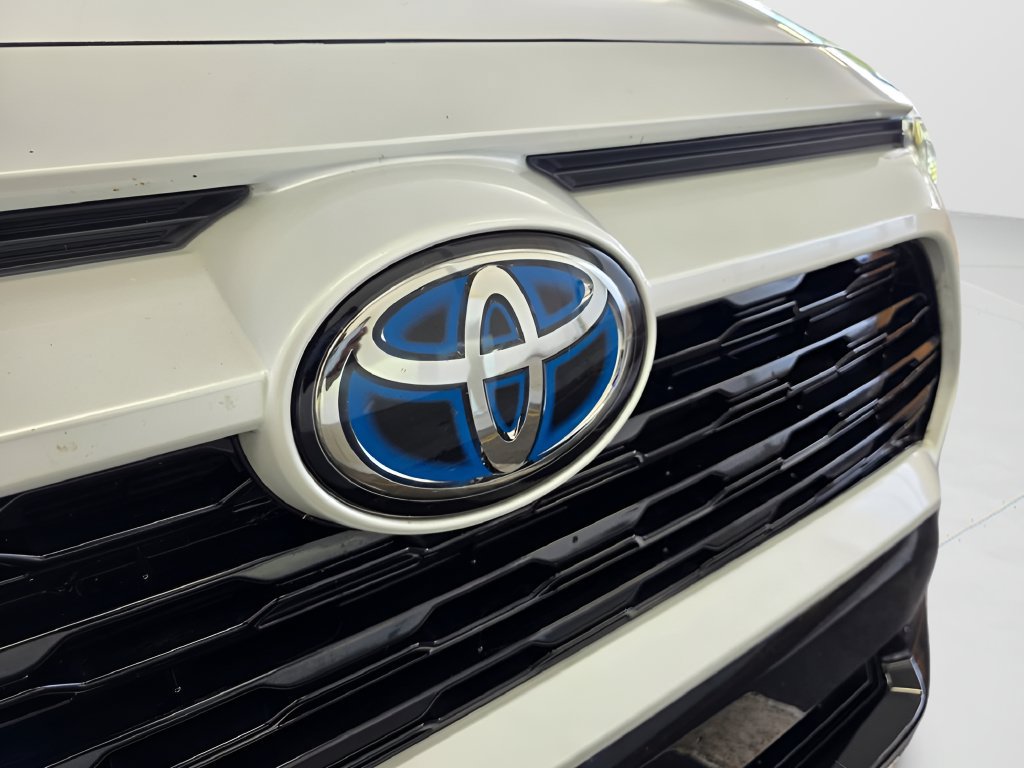 Used 2024 Toyota RAV4 SE AWD/4WD image 25