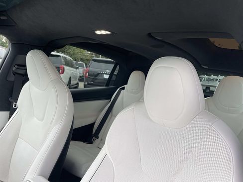 Used 2022 Tesla Model X Plaid AWD/4WD image 21