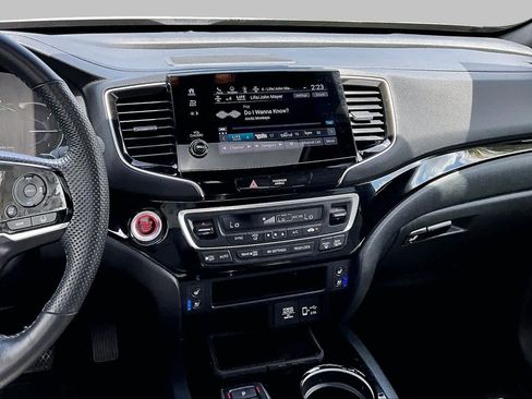 Used 2023 Honda Passport Elite image 7