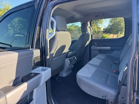 Used 2021 Ford F150 XLT w/ Equipment Group 302A High image 17