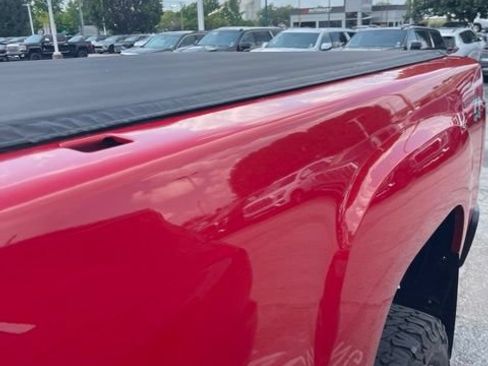 Used 2013 GMC Sierra 2500 SLT w/ SLT Convenience Package AWD/4WD image 3