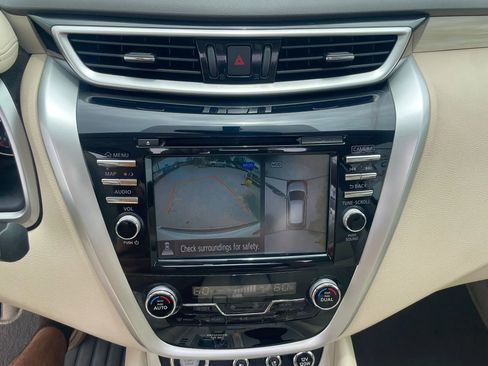Used 2015 Nissan Murano Platinum w/ Platinum Technology Package FWD image 15