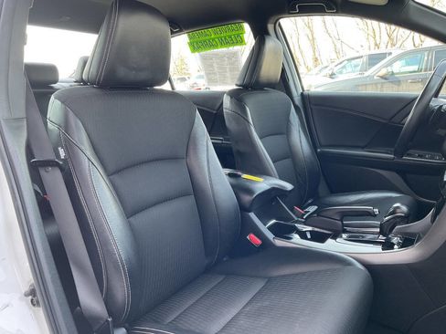 Used 2016 Honda Accord Sport image 38