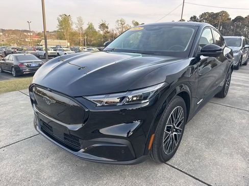 Used 2025 Ford Mustang Mach-E Premium image 3