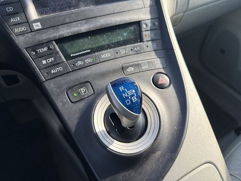 Used 2010 Toyota Prius Five image 17