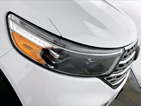 Used 2023 Ford Explorer Limited image 28