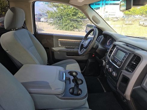 Used 2016 RAM 1500 Express image 31