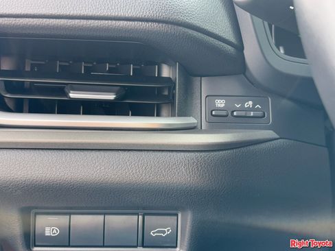 Certified 2025 Toyota Grand Highlander AWD Hybrid image 32