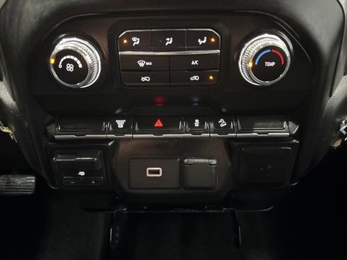 Used 2020 GMC Sierra 2500 Z31 4x4 Diesel Long Bed Touch w/ Gooseneck/5TH Wheel Package image 21