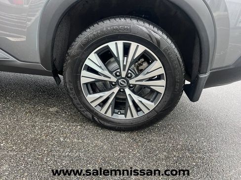 Used 2023 Nissan Rogue SV AWD/4WD image 27
