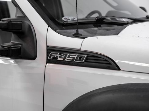 Used 2016 Ford F550 4x4 Crew Cab Super Duty image 42