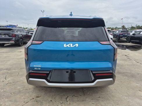 New 2026 Kia EV9 Land w/ Nightfall Edition Package image 7