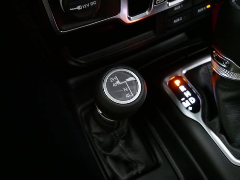 Used 2024 Jeep Gladiator Sport w/ Premium Package image 51