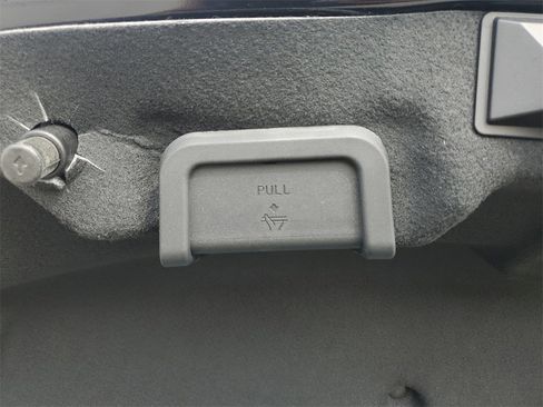 Used 2020 Lincoln MKZ Reserve w/ Elements Package image 8