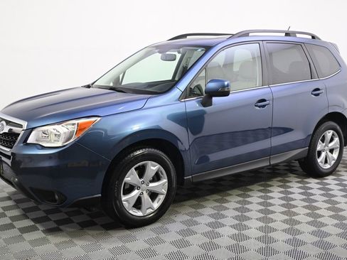 Used 2014 Subaru Forester 2.5i Touring AWD/4WD image 2