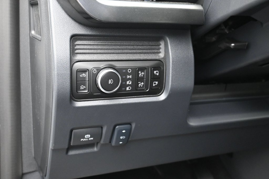 New 2026 Ford F250 Lariat w/ Black Appearance Package AWD/4WD image 21