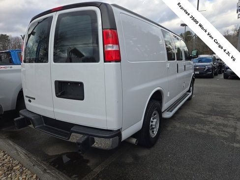 Used 2024 Chevrolet Express 2500 w/ Driver Convenience Package image 6