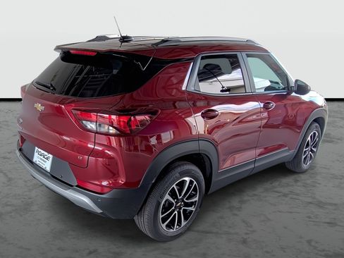 Used 2024 Chevrolet TrailBlazer LT w/ Driver Confidence Package image 14