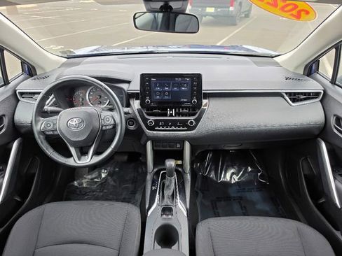 Used 2022 Toyota Corolla Cross LE AWD/4WD image 29