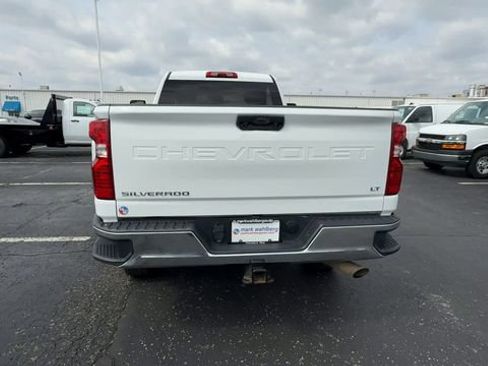 Used 2024 Chevrolet Silverado 2500 LT AWD/4WD image 7