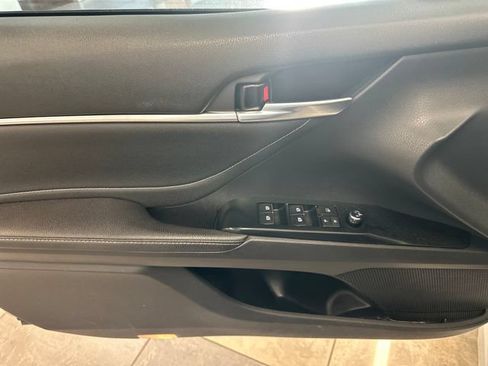 Used 2018 Toyota Camry XSE w/ Driver Assist Package FWD image 17