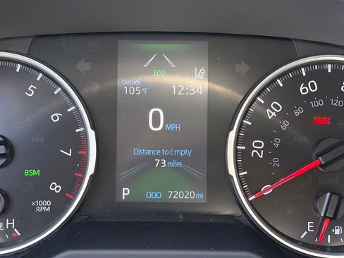 Used 2022 Toyota RAV4 XLE w/ Convenience Package FWD image 13