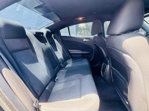 Used 2016 Dodge Charger SE RWD image 18