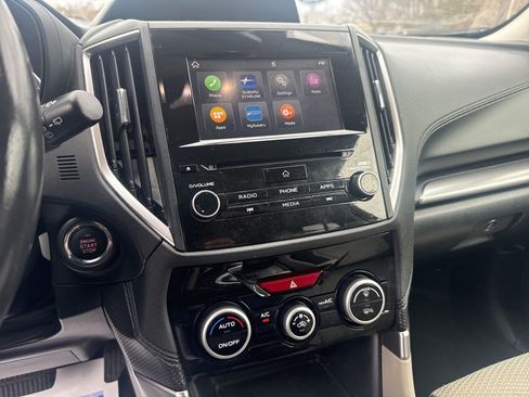 Used 2019 Subaru Forester Premium image 16
