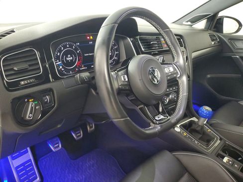 Used 2019 Volkswagen Golf R 4-Door image 22