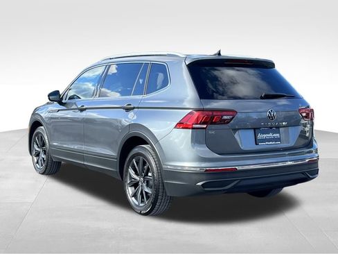Used 2023 Volkswagen Tiguan SE image 8