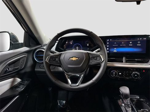 New 2026 Chevrolet Trax LT w/ LT Convenience Package image 24