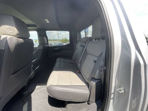 Used 2022 Chevrolet Silverado 1500 ZR2 w/ Technology Package AWD/4WD image 25
