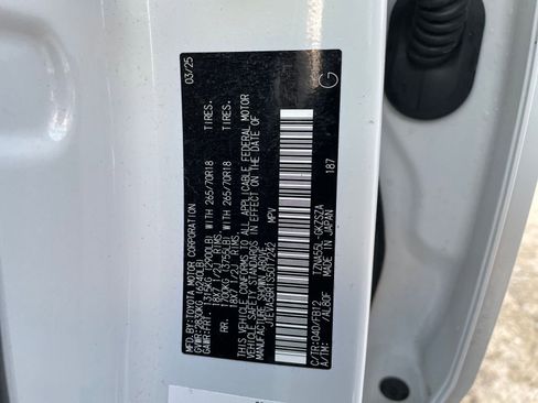 Used 2025 Toyota 4Runner TRD Off-Road image 29