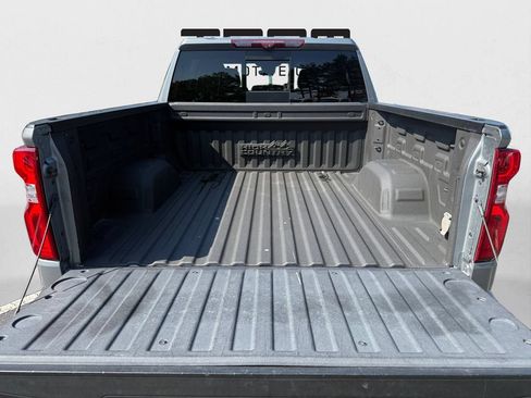 Used 2023 Chevrolet Silverado 1500 High Country w/ High Country Premium Package AWD/4WD image 31