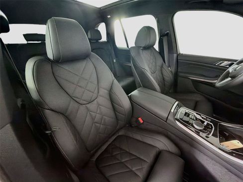New 2026 BMW X5 xDrive40i w/ M Sport Package AWD/4WD image 29