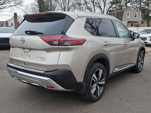 Used 2022 Nissan Rogue Platinum w/ Head-Up Display Package image 25