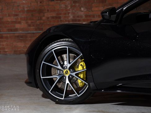 Used 2024 Lotus Emira First Edition image 11