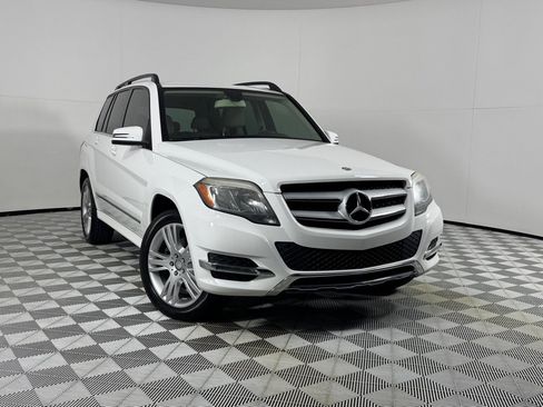 Used 2015 Mercedes-Benz GLK 350 2WD image 2