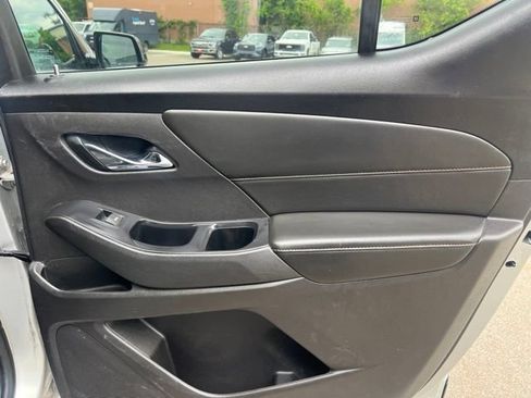 Used 2018 Chevrolet Traverse LS w/ LPO, Floor Liner Package FWD image 12