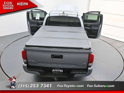 Used 2019 Toyota Tacoma TRD Off-Road w/ Technology Package AWD/4WD image 35