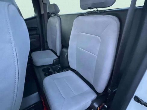 Used 2017 Chevrolet Colorado W/T w/ WT Convenience Package AWD/4WD image 15