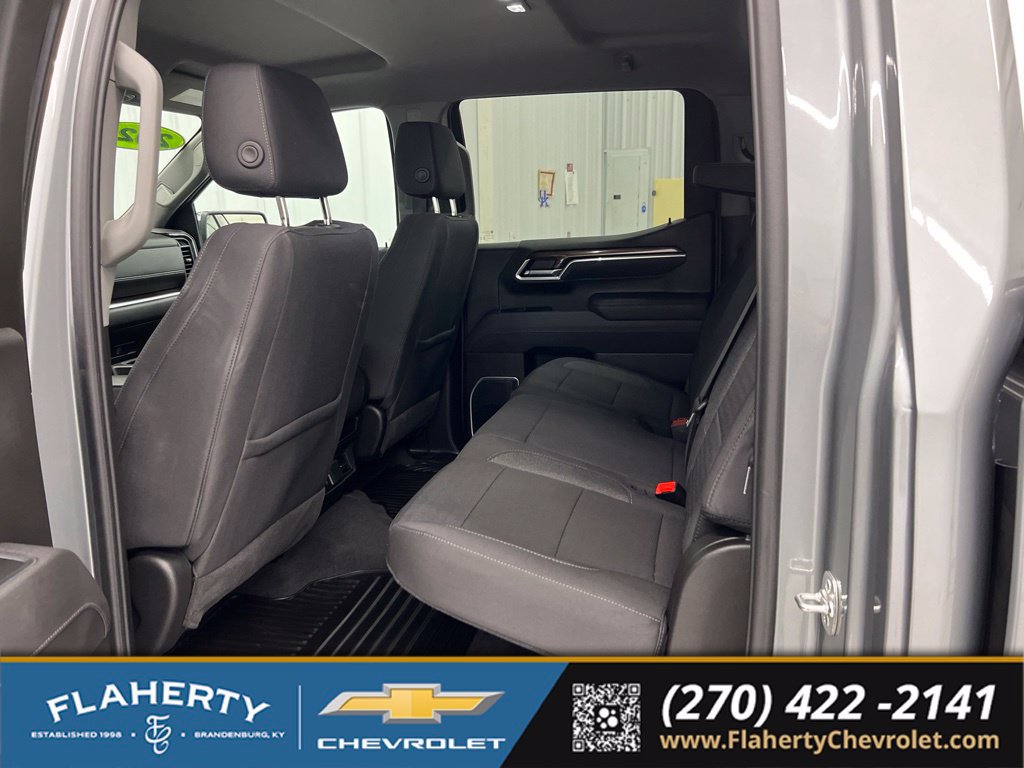 Used 2025 Chevrolet Silverado 1500 LT AWD/4WD image 11