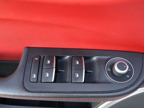 Used 2020 Alfa Romeo Giulia w/ Nero Edizione image 36