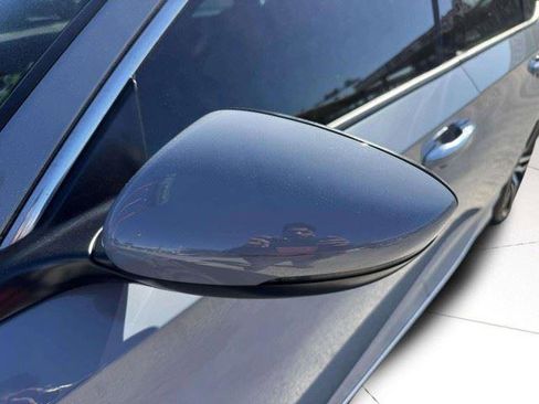 Used 2021 Honda Accord Touring image 14